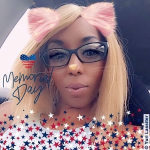 Meet your Posher, Sharise